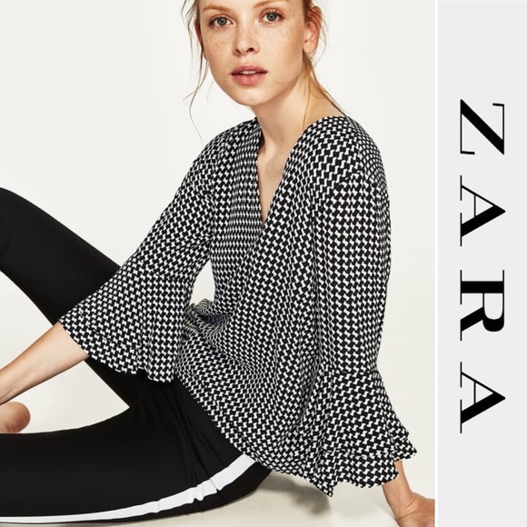 Zara Tops - Zara Printed Top with Frilled Bell Sleeves Size XL